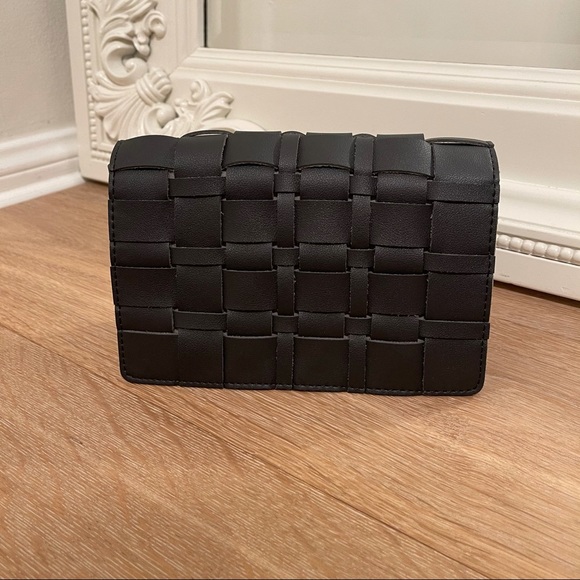 MRSALLIEXO— SOLD OUT - Picture 2 of 11